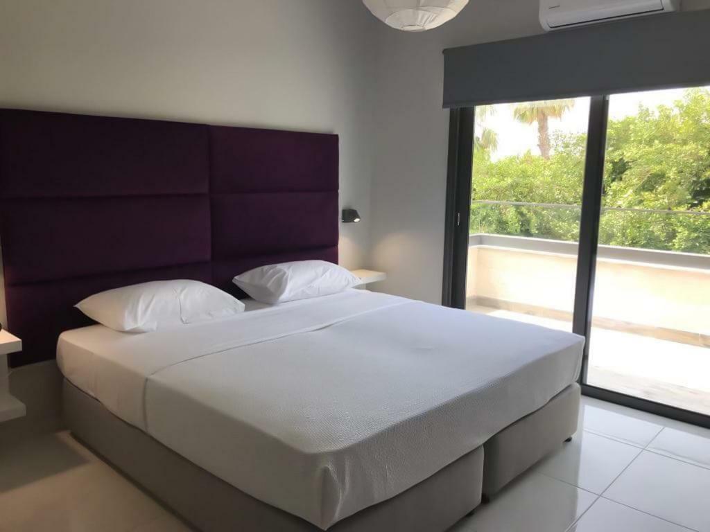 Mare Monte Seaview Boutique Apartment Paphos Exterior photo